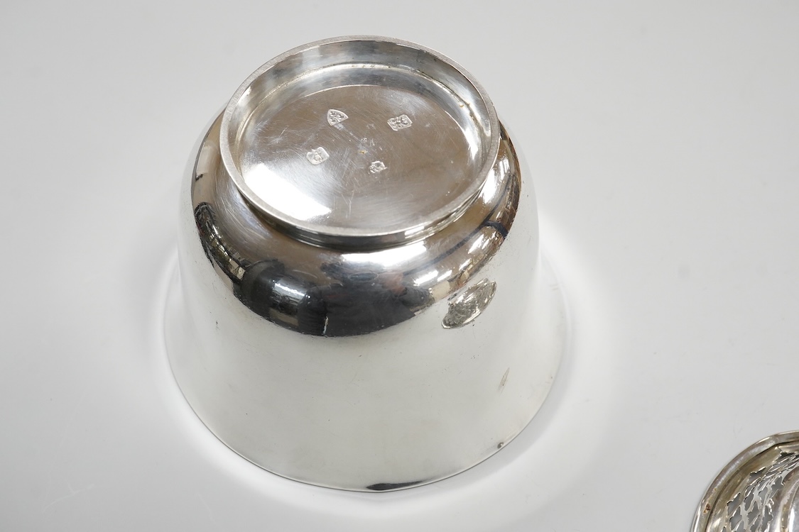 A George VI silver circular bowl, by S. Blanckensee & Sons Ltd, Chester, 1940, diameter 11.4cm, together with a small pierced silver nut dish, 8oz.